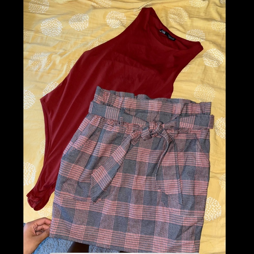 2 piece Zara Skirt & bodysuit Outfit